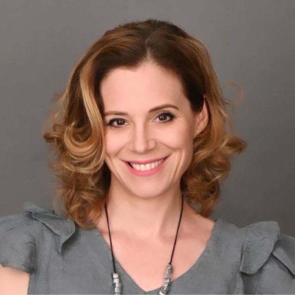 Szinetár Dóra