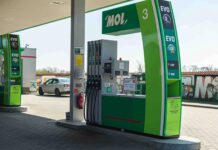 Kiszélesíti a kormány a Mol extraprofitadóját
