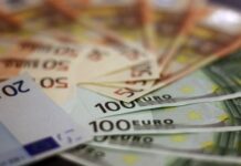 Hétezer eurót talált a velencei vizibuszon egy nő, megtarthatta a pénzt