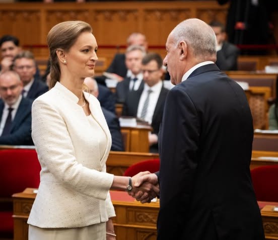 Forsthoffer Ágnes július